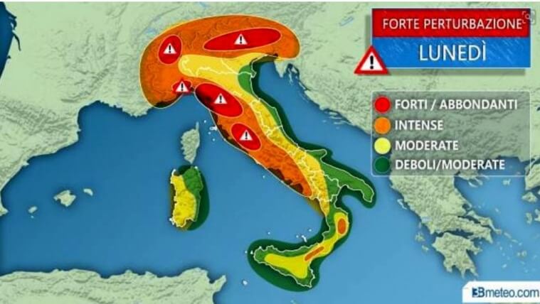 何方道友在此渡劫？狂风暴雨席卷意大利全境